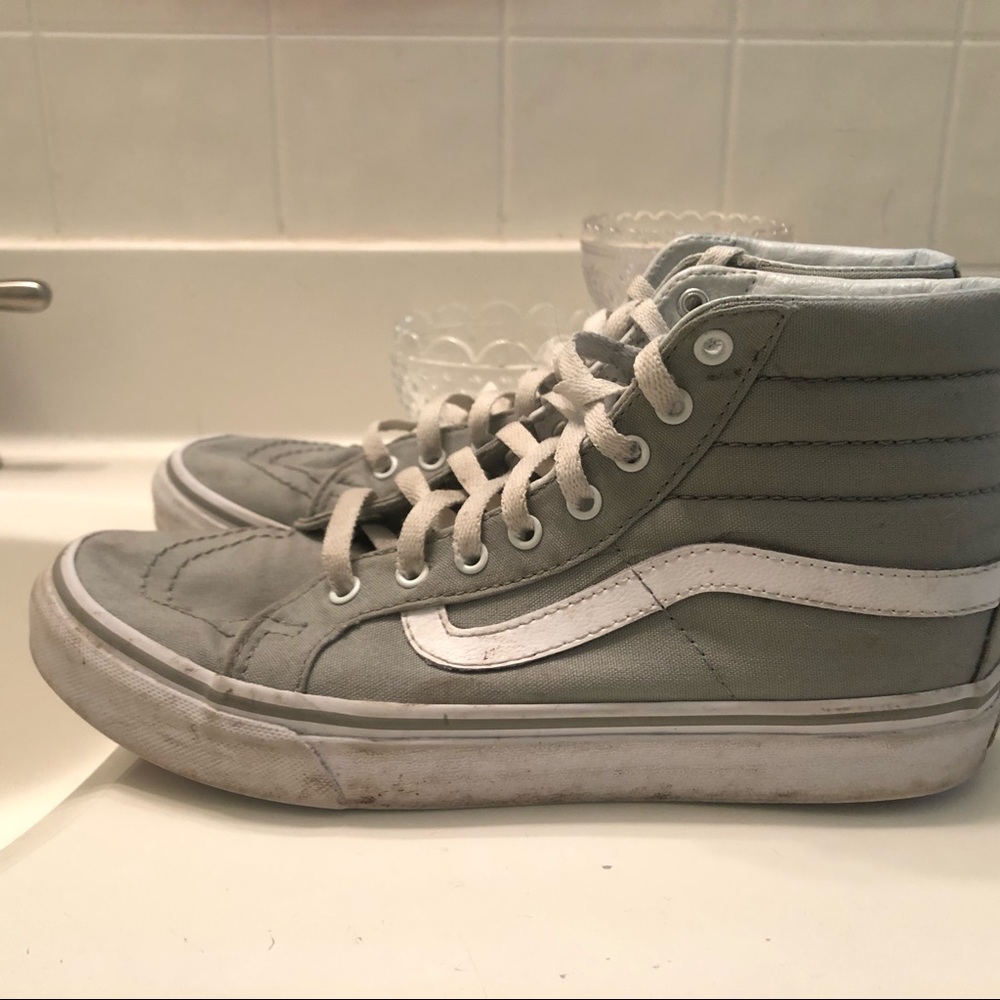 Grey High-Top vans